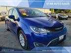 2020 Chrysler Pacifica Touring 4dr Mini Van