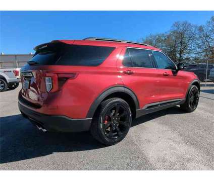 2023 Ford Explorer ST is a Red 2023 Ford Explorer SUV in Vidalia GA
