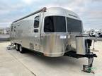 2022 Airstream Flying Cloud 25FBT 25ft