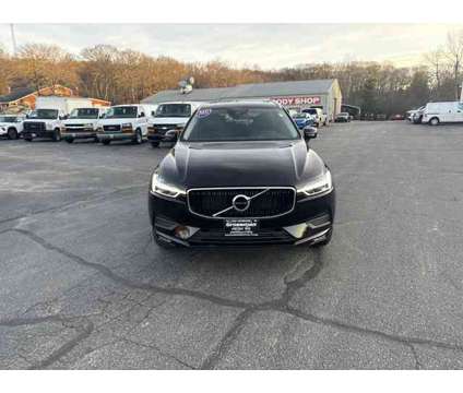 2021 Volvo XC60 T5 Momentum is a Black 2021 Volvo XC60 T5 SUV in Old Saybrook CT