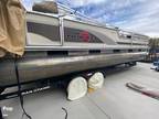 2001 Sun Tracker 28 Party Barge