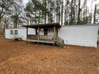 Sumter, Country Living! Move in ready 3 Bedroom/2 Bath