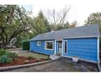 8943 SW 26TH AVE, Portland OR 97219
