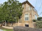 52222275 1414 N Hollywood Way #1414