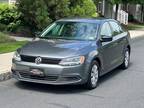 2012 Volkswagen Jetta Base 4dr Sedan 6A