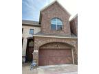 Townhouse, Traditional - Dallas, TX 2207 Eriksson Ln