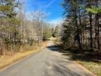 Mount Holly, Buildable land just 10 mins from downtown Mt