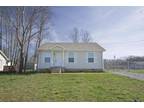 Site Built - Oak Grove, KY 1201 Carol Dr