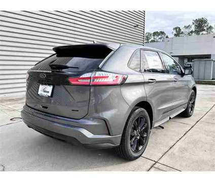 2024 Ford Edge SE is a Grey 2024 Ford Edge SE SUV in Gainesville FL