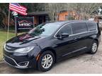 2020 Chrysler Pacifica Touring Minivan 4D