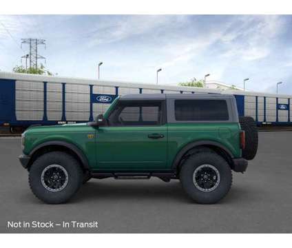 2023 Ford Bronco is a Green 2023 Ford Bronco SUV in Lowell IN