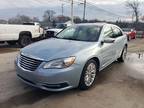 2013 Chrysler 200 Limited 4dr Sedan