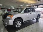 2015 Nissan Titan SV 4DR CREW CAB4X4/V8