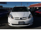 2008 Toyota Sienna LE Minivan 4D