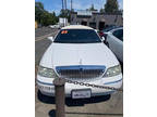 2005 Lincoln Town Car Executive L Sedan 4D