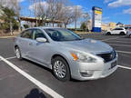 2013 Nissan Altima 2.5 SV 4dr Sedan