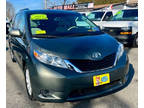 2013 Toyota Sienna LE 7-Passenger AWD power sliding doors