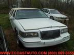 1996 LINCOLN TOWN CAR Executive Limousine