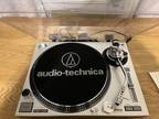 Audio-Technica at-Lp120-Usb Direct Drive Professional Turntable