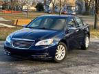 2014 Chrysler 200 Limited 4dr Sedan