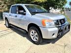 2012 Nissan Titan SV 4x4 4dr Crew Cab SWB Pickup