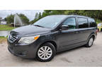 2012 Volkswagen Routan SE