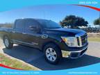 2017 Nissan Titan Crew Cab SV Pickup 4D 5 1/2 ft