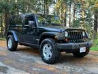 2012 Jeep Wrangler Unlimited Rubicon 4x4 4dr SUV