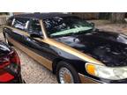 2002 Lincoln Town Car Executive Sedan 4D