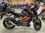 2023 KTM Duke 390