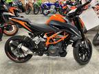 2023 KTM Duke 390