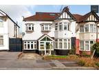 5 bedroom semi-detached house for sale in Elmhurst Drive, South Woodford