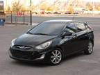 2012 Hyundai Accent SE 4dr Hatchback