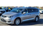 2020 Chrysler Pacifica Touring L Minivan 4D