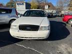 2010 Ford Crown Victoria Police Interceptor w/ Street Appearance Package 4dr