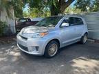 2008 Scion x D Base 4dr Hatchback 5M