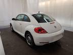 2012 Volkswagen Beetle 2.5L PZEV 2dr Coupe 6A w/ Sunroof, Sound and Navigation