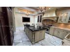 55 Lagorce Cir Miami Beach, FL