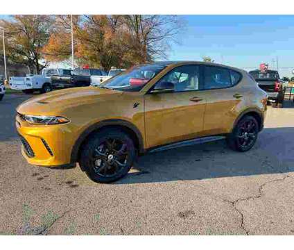 2024 Dodge Hornet R/T Plus is a Gold 2024 R/T Plus SUV in Fort Smith AR