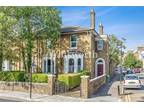 2 bedroom apartment for sale in West Green Road, London, N15