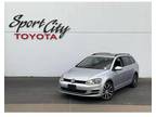 2016 Volkswagen Golf Sport Wagen SE