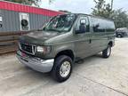 2005 Ford E350 Super Duty Passenger Chateau Van 3D