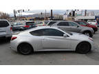 2014 Hyundai Genesis Coupe 2dr I4 2.0T Auto