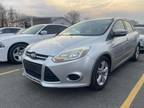 2014 Ford Focus Hatchback 5d SE 2.0l I4