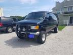 2005 Ford Econoline Quigley 4x4 Van