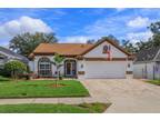 233 Oak Park Pl, Casselberry, FL 32707