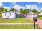 711 65th Ave NW, Margate, FL 33063