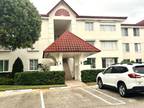 104 Half Moon Cir #B2, Hypoluxo, FL 33462