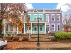 Richmond 2BR 1.5BA, This is a nice, renovated duplex in the