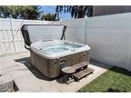 Cheerful 3-bedroom home with hot tub (P58)